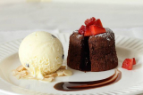Es Krim Cokelat Lava Cake: Es Krim Manis Dipadu dengan Kelezatan Lava Cake Cokelat